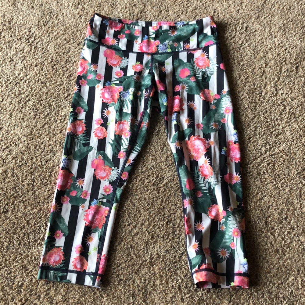 Lululemon Wunder Under Floral Crops